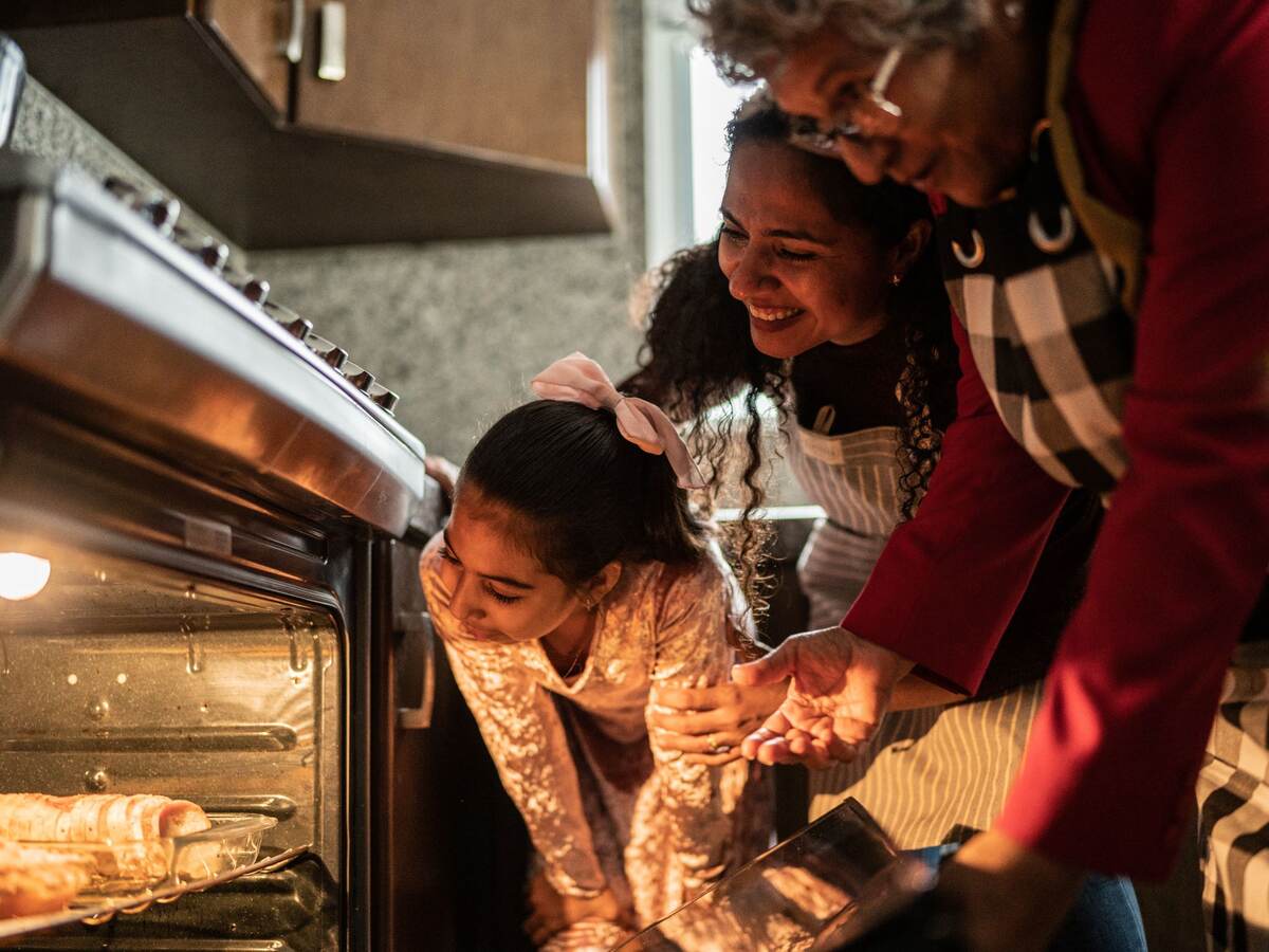Looking at food in the oven